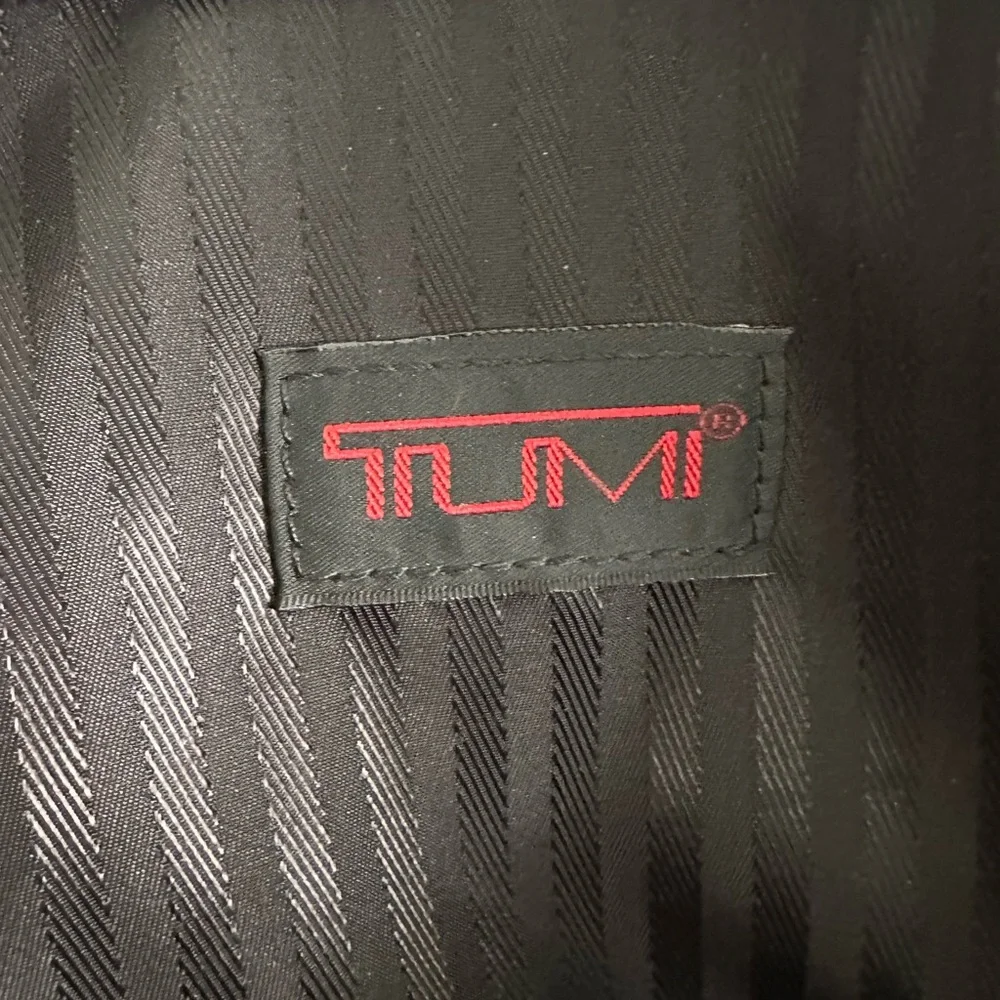 TUMI Black Nylon Messenger Briefcase Business‎ Bag